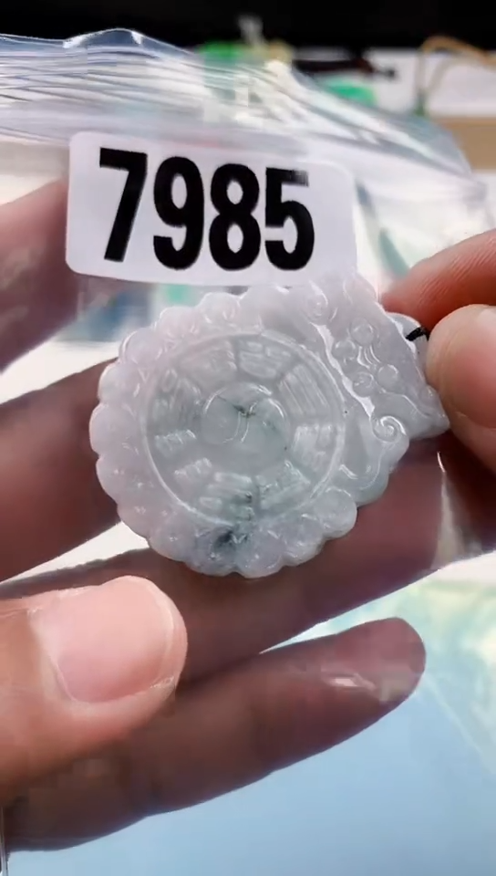 【闪购商品】翡翠挂件未镶嵌天然翡翠吊坠挂件