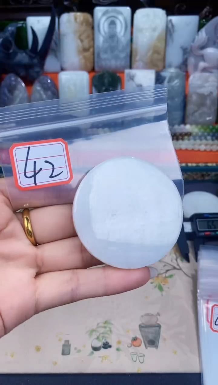 和田玉未镶嵌挂件和田玉