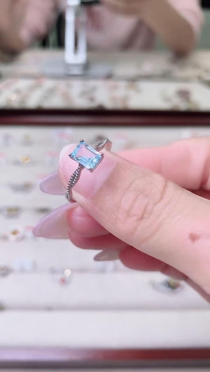 【闪购商品】托帕石戒指银S925镶嵌............