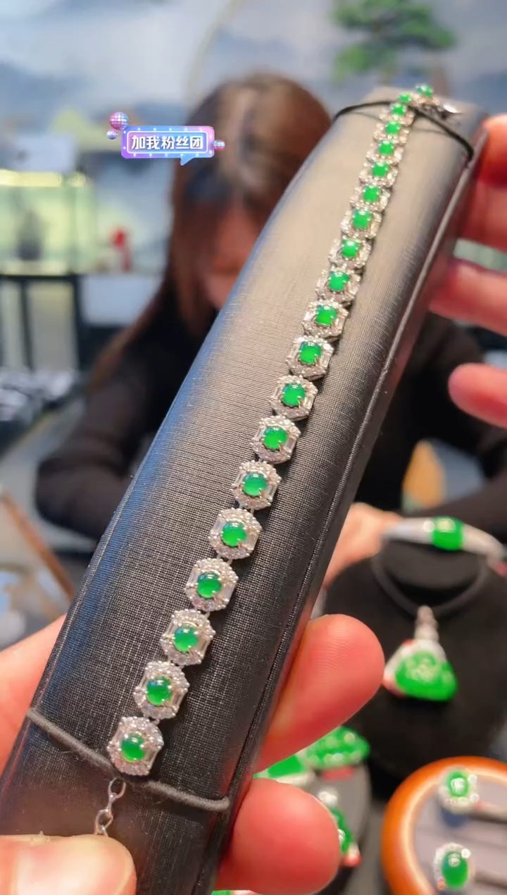 【闪购商品】翡翠手链银S925镶嵌A9天然A货翡翠