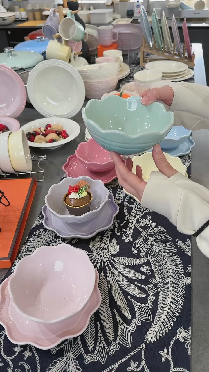 【闪购商品】瓷炻彩花边碗14CM-孔雀青