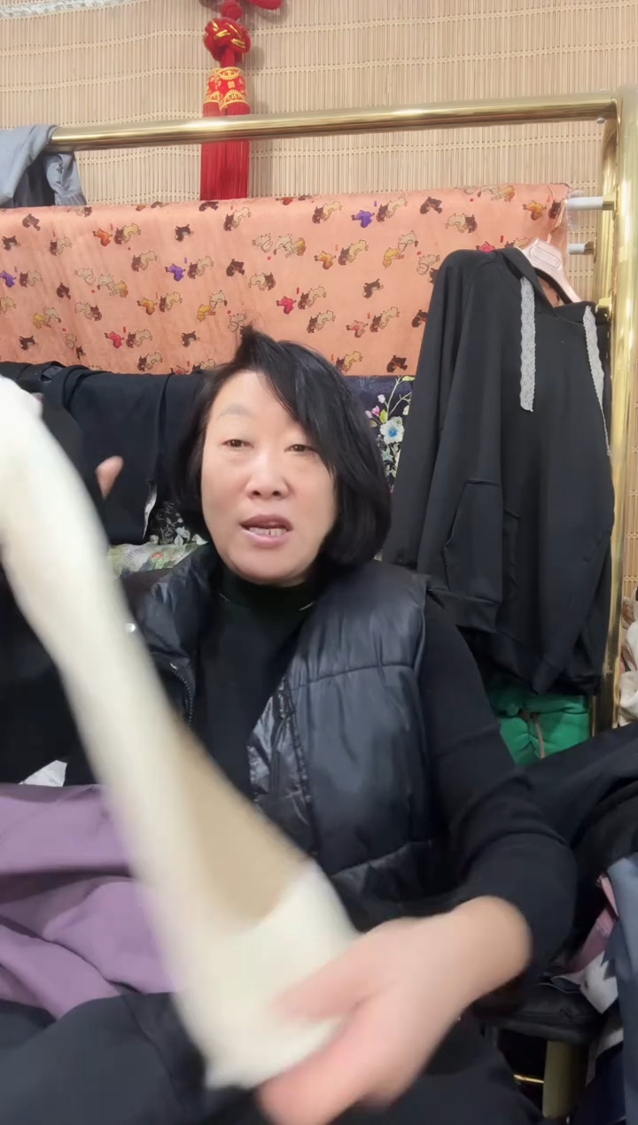 处理芭比裤成品贴体裤两条XL码（内里颜色随机发）