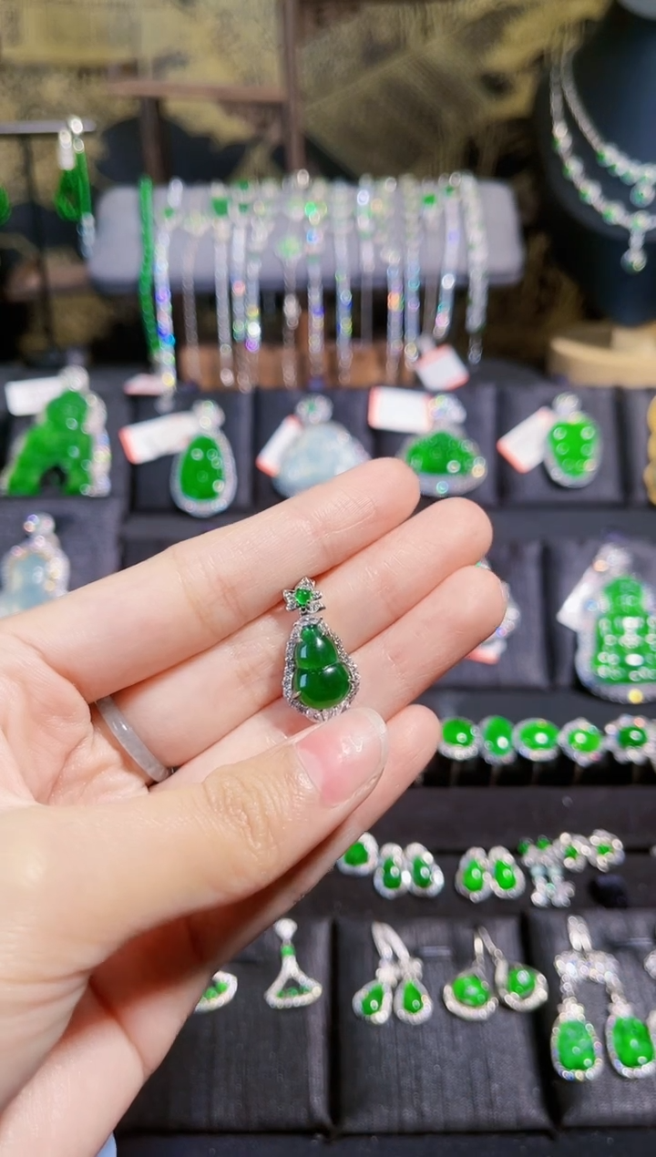 【闪购商品】翡翠戒指银S925镶嵌葫芦