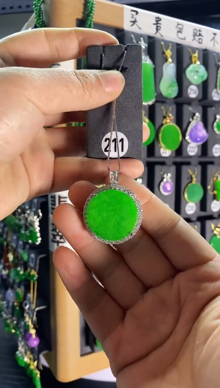 【闪购商品】翡翠耳饰银S925镶嵌241....