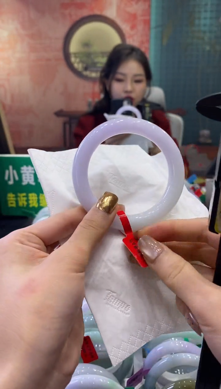 【闪购商品】翡翠手镯未镶嵌多人00231