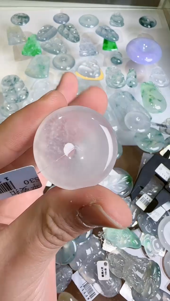 【闪购商品】翡翠吊坠(不含链)未镶嵌