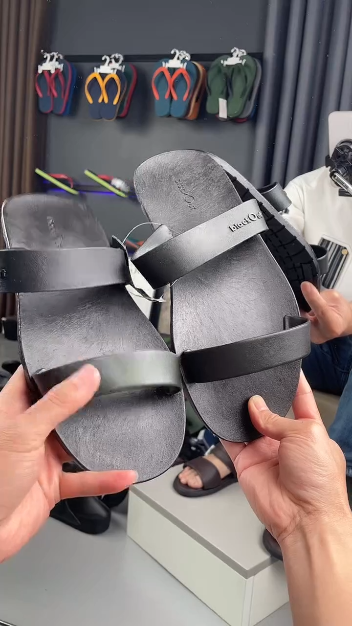 橡胶-编号015-瑕疵拖鞋（适合运动鞋44码）