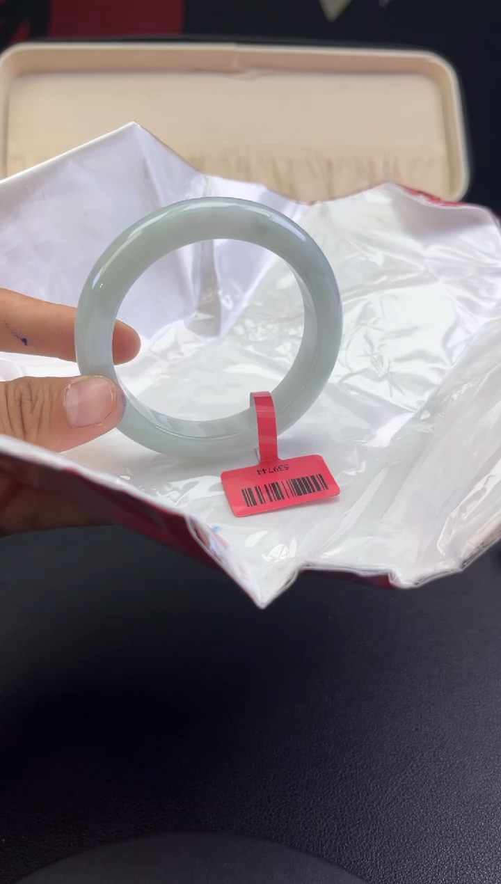 【闪购商品】翡翠手镯未镶嵌翡翠手镯8