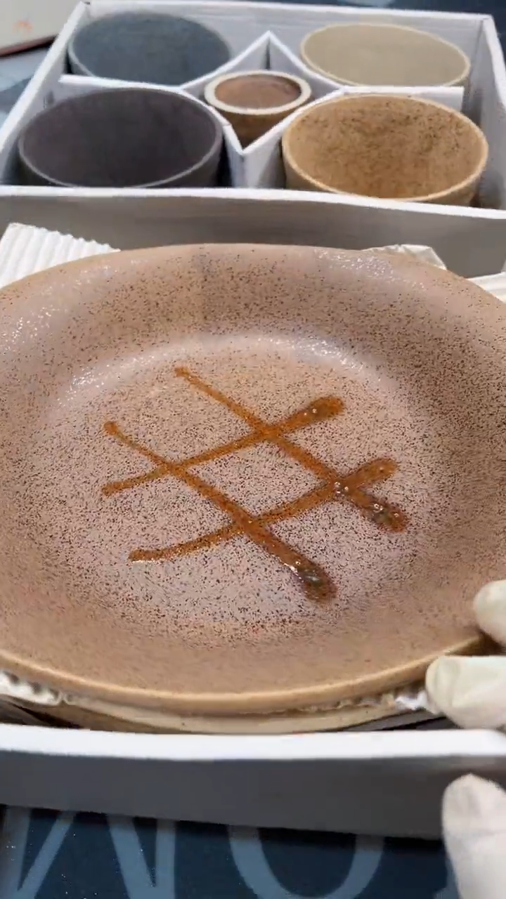 瓷片陶瓷如图所示周边