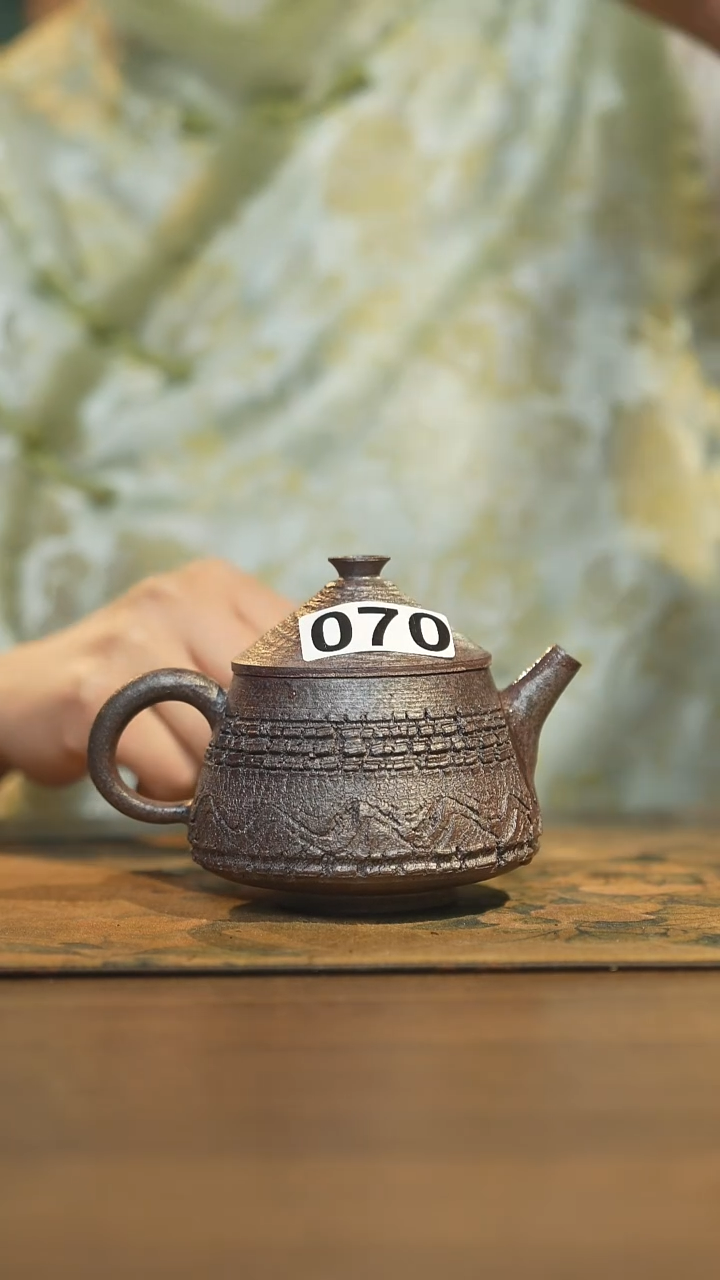 【闪购商品】其他陶瓷茶器手工壶070微瑕