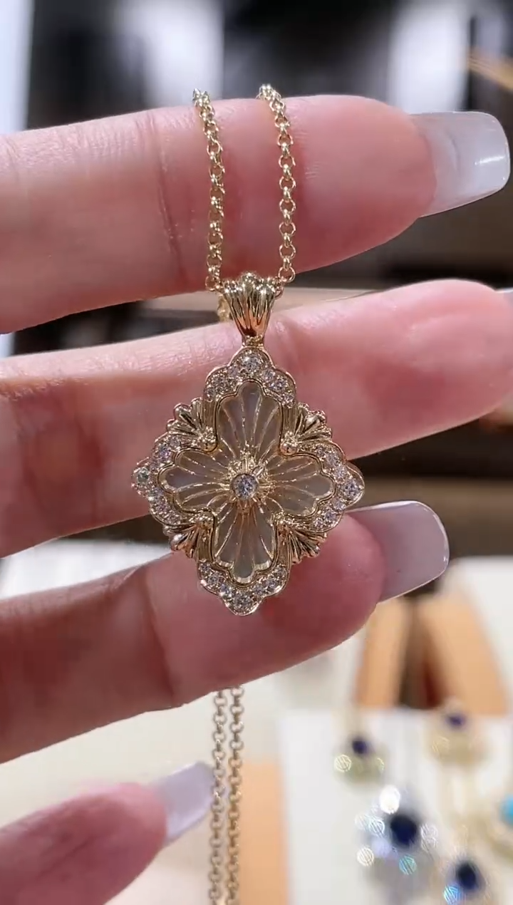 【闪购商品】钻石颈饰18K金镶嵌项链