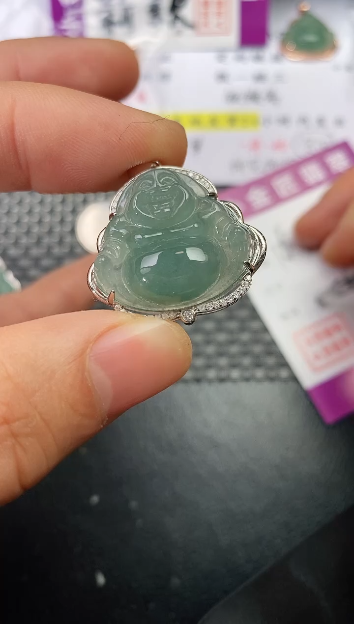 颈饰银S925镶嵌翡翠“**”挂件