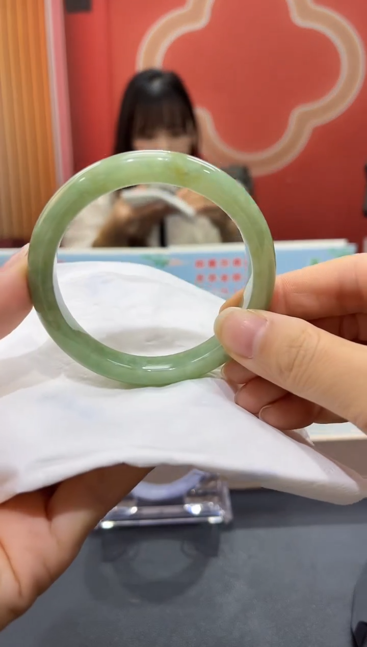 【闪购商品】翡翠手镯未镶嵌00008023