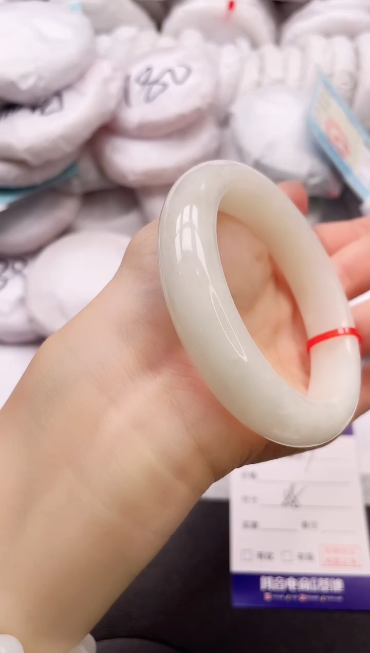 【闪购商品】和田玉手镯未镶嵌4K217-58