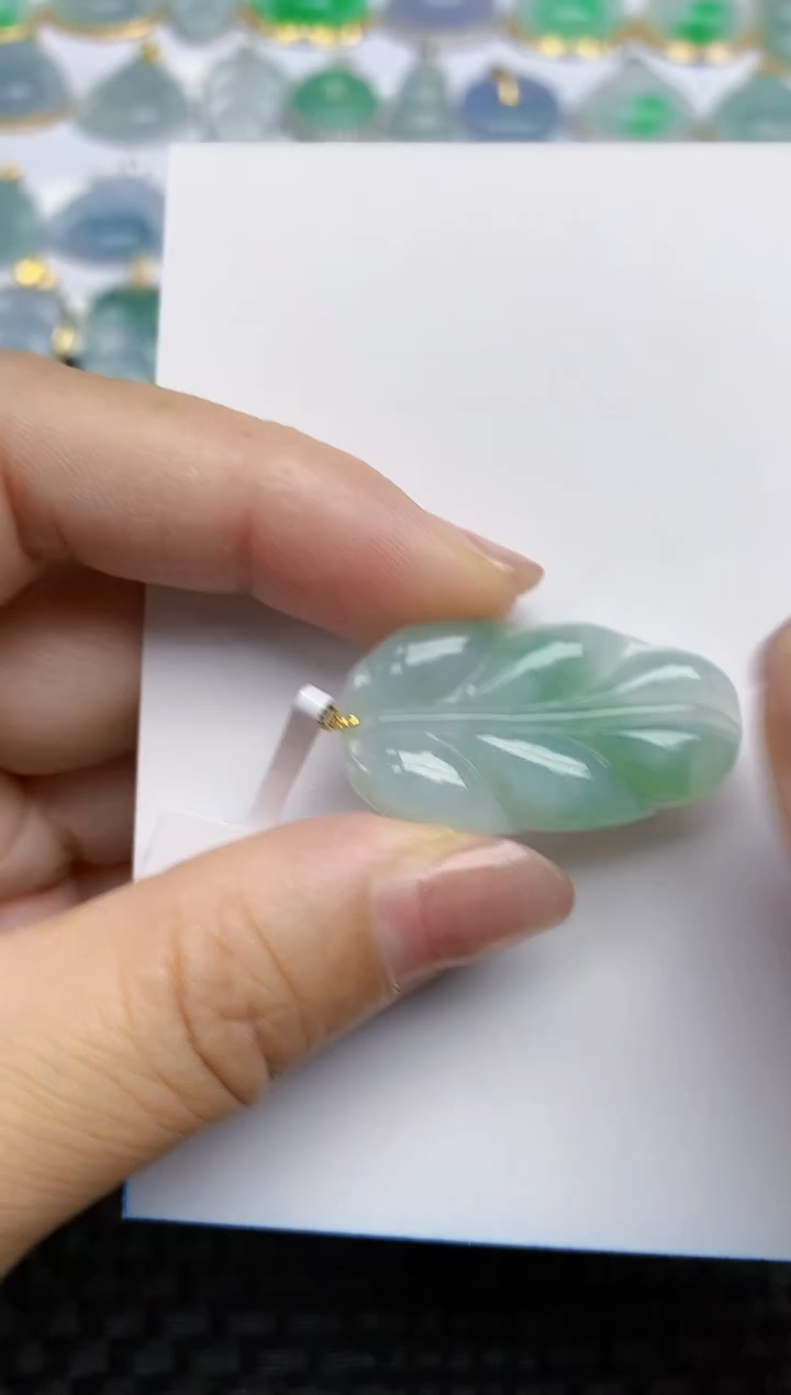 【闪购商品】翡翠颈饰18K金镶嵌天然A货翡翠 19