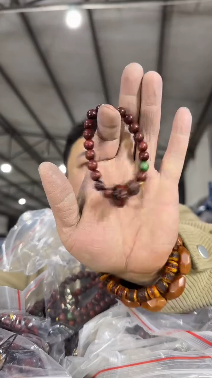 【闪购商品】小叶紫檀手串/手链R2实物为准