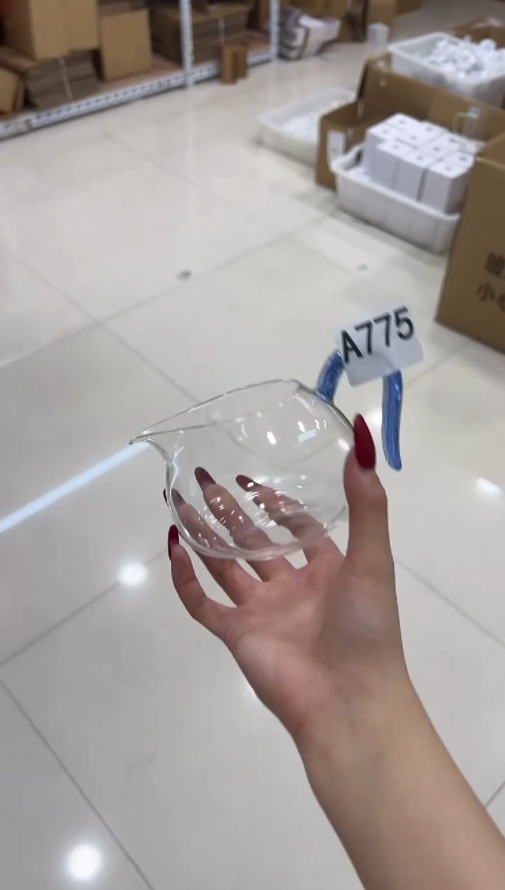 A775////////////////