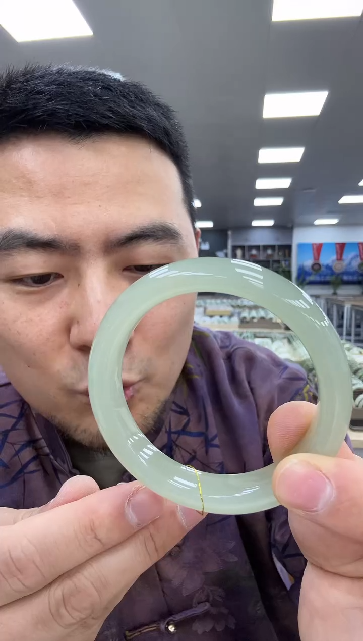 【闪购商品】和田玉手镯未镶嵌59  716