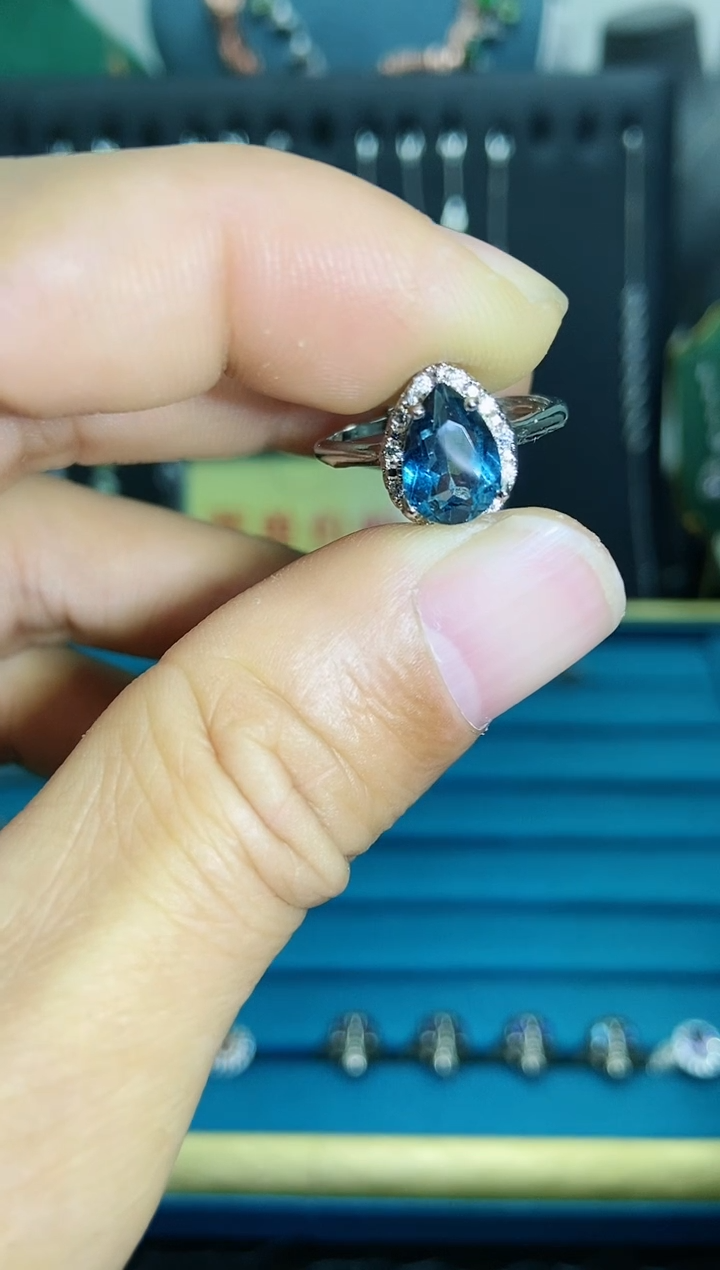 【闪购商品】托帕石戒指银S925镶嵌11121