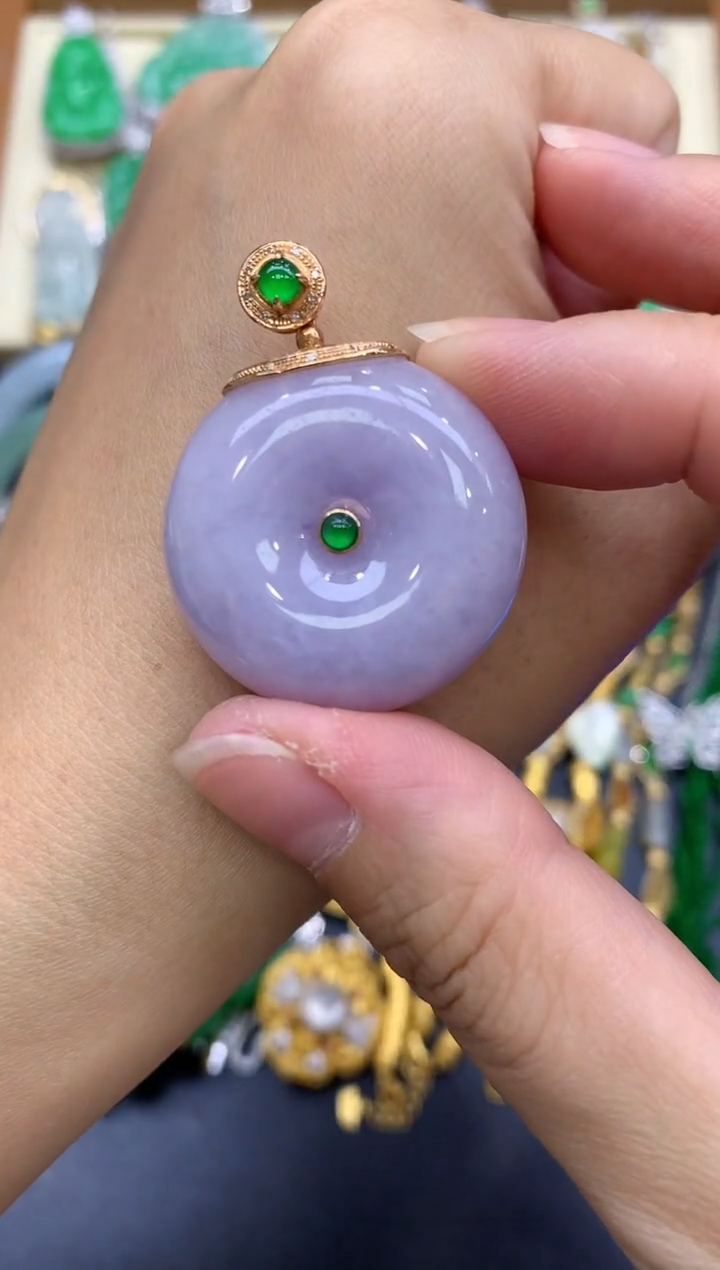 翡翠18K金镶嵌颈饰105-中国好珍宝