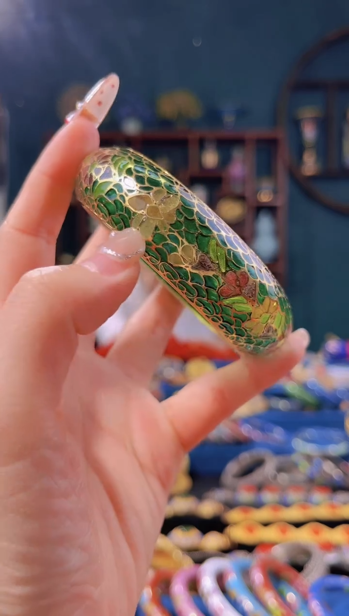 【闪购商品】非遗技艺景泰蓝脱胎手镯 绿色大圈口