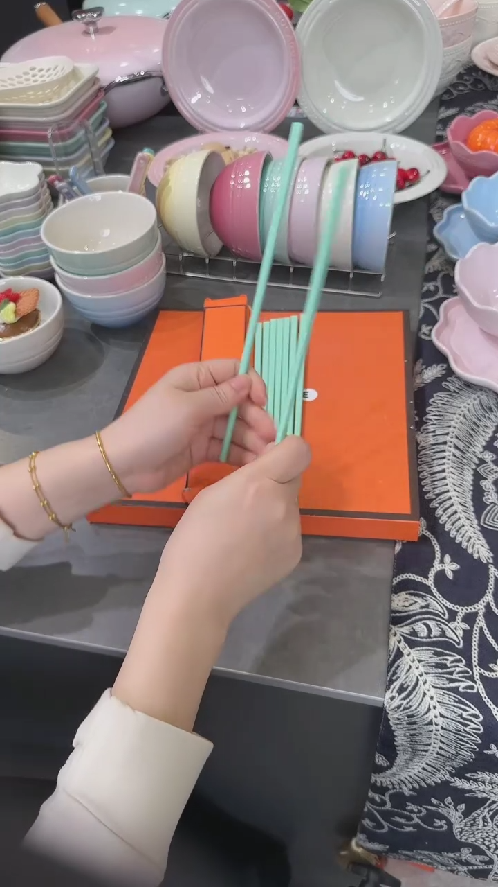 【闪购商品】瓷筷子SPS6双盒装-孔雀青