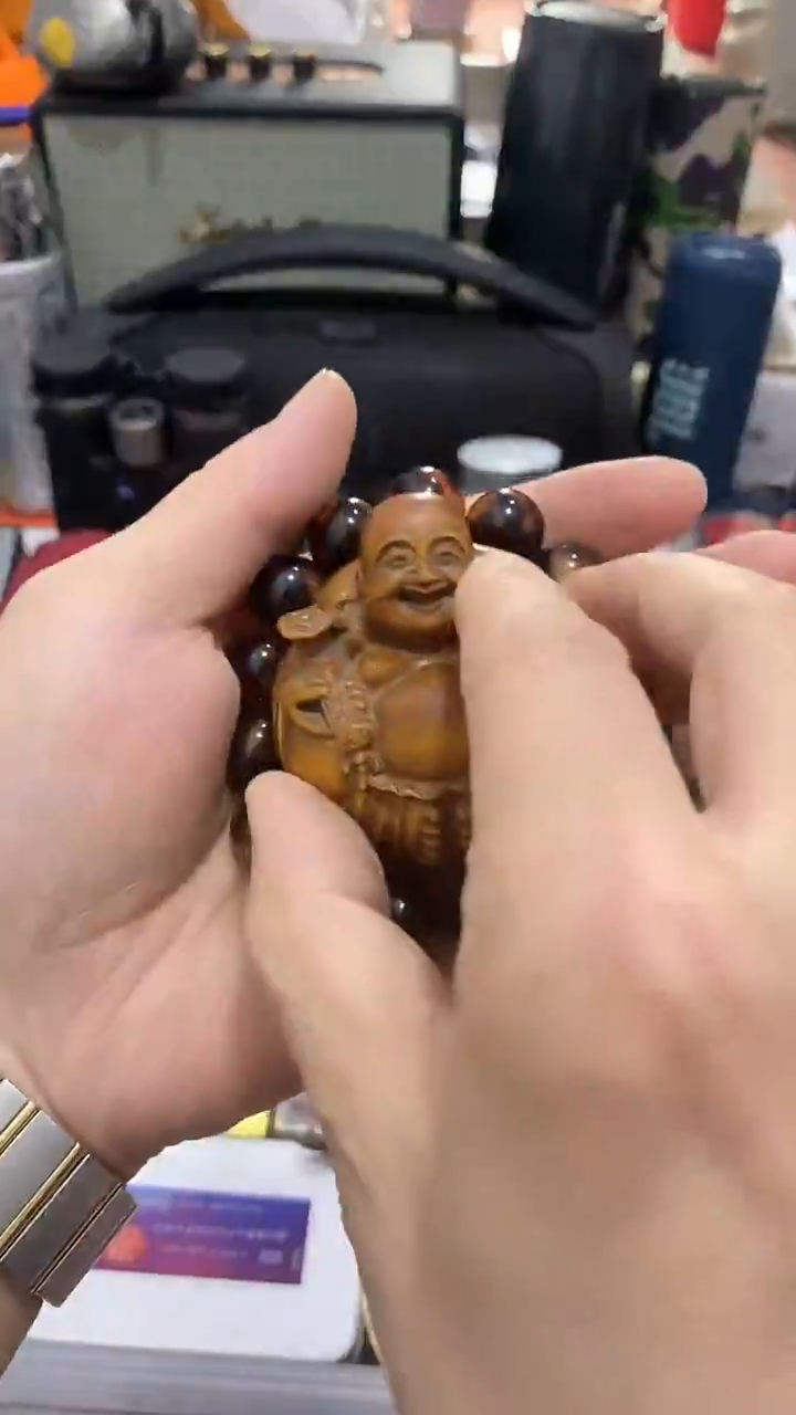 瓷片闪购商品  如图所示