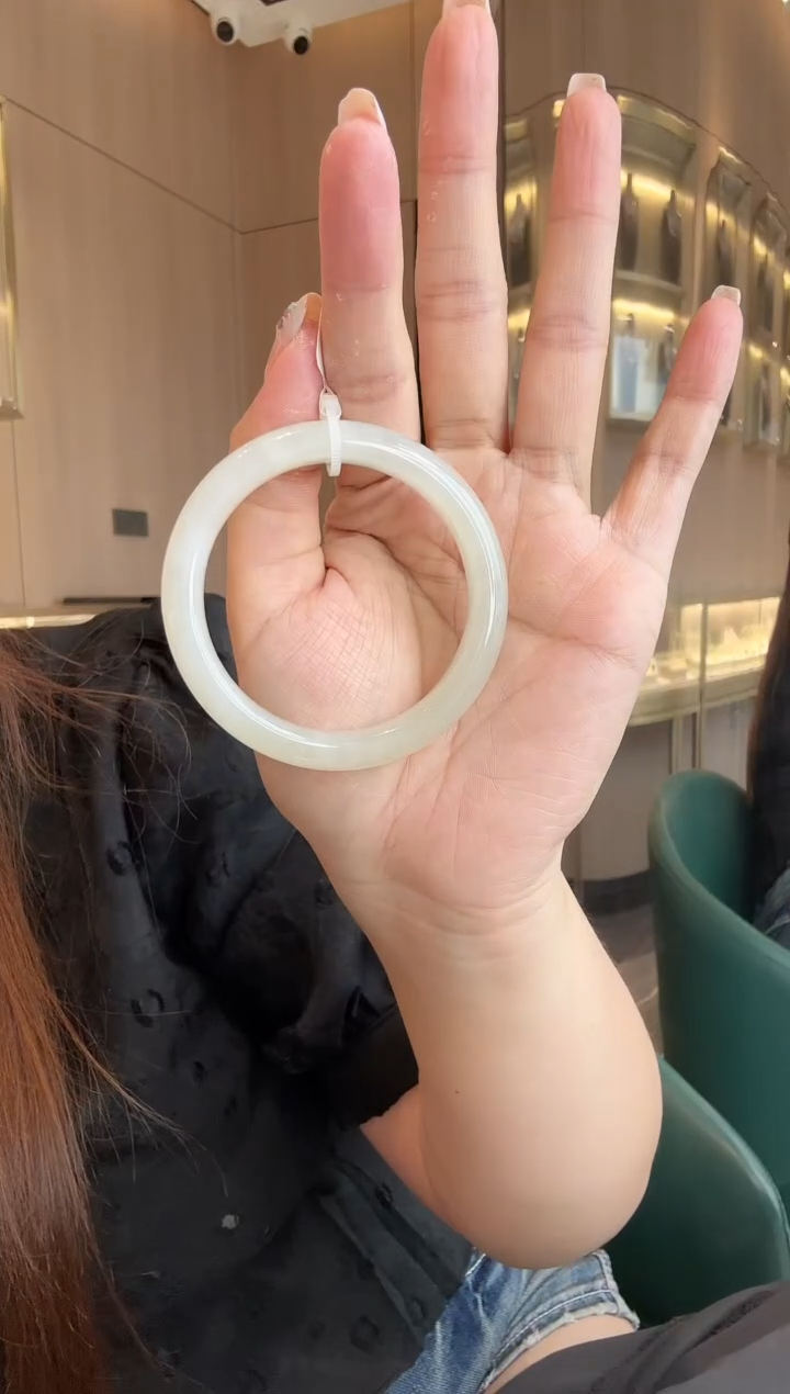 未镶嵌手镯和田玉?***满X白镯54