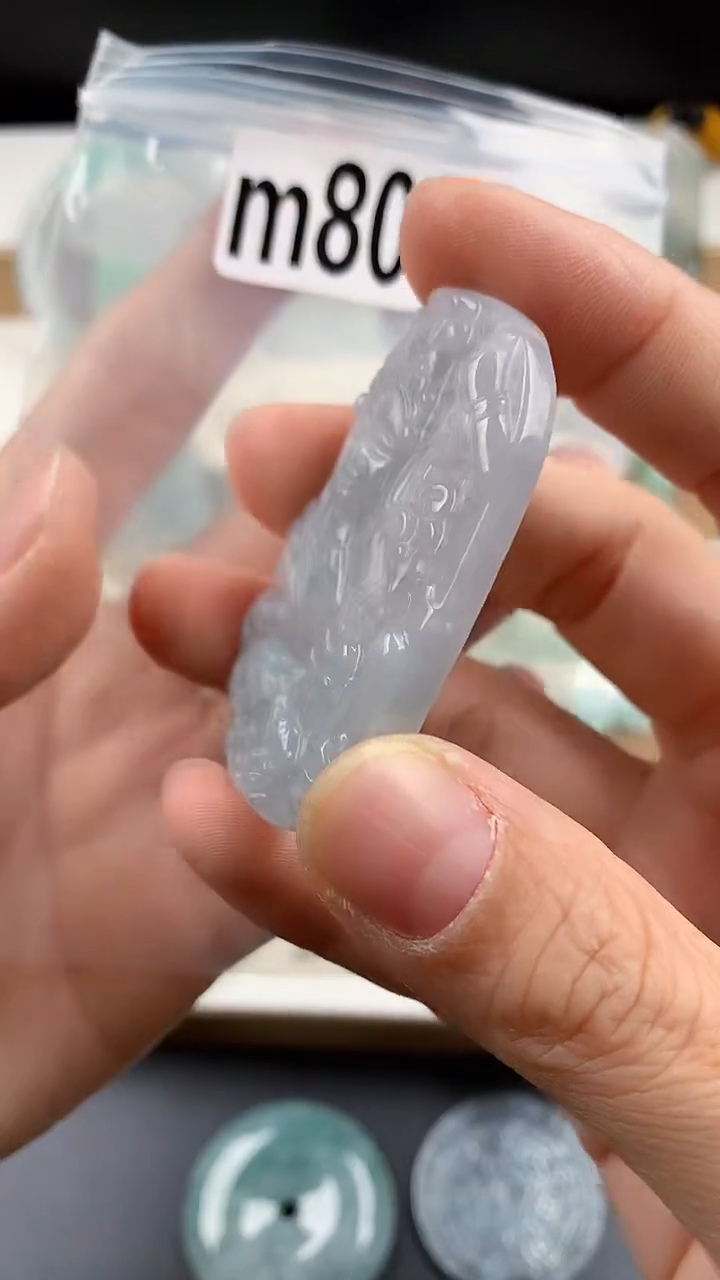 颈饰未镶嵌翡翠天然翡翠吊坠挂件