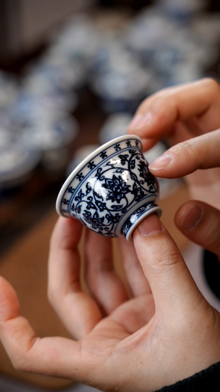 【闪购商品】缠枝小压手11111111111