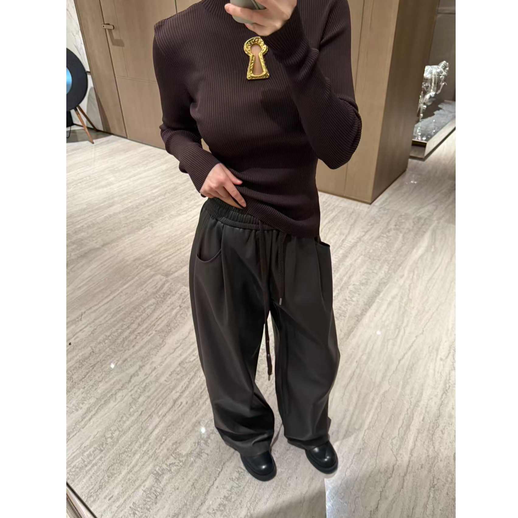 巧克力色加绒休闲裤