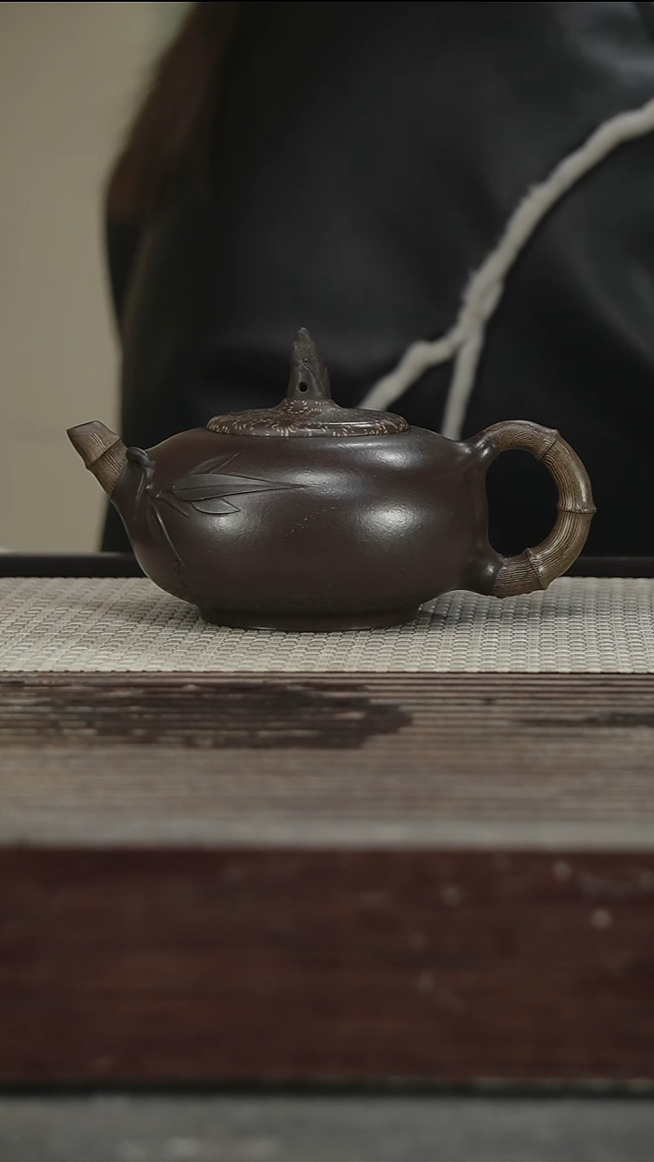 茶壶紫砂43号340CC