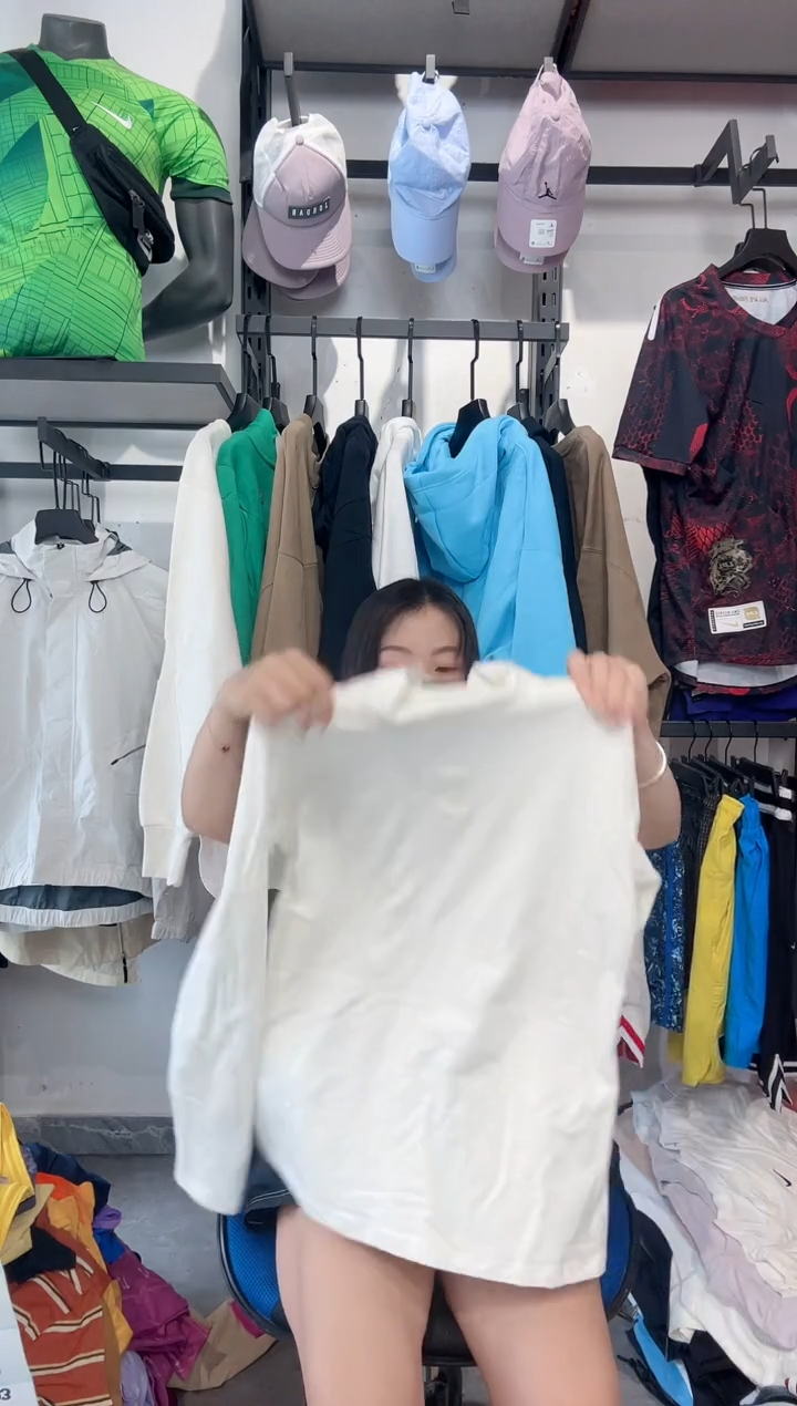 1702编码 瑕疵款直播间过款为准 尺码