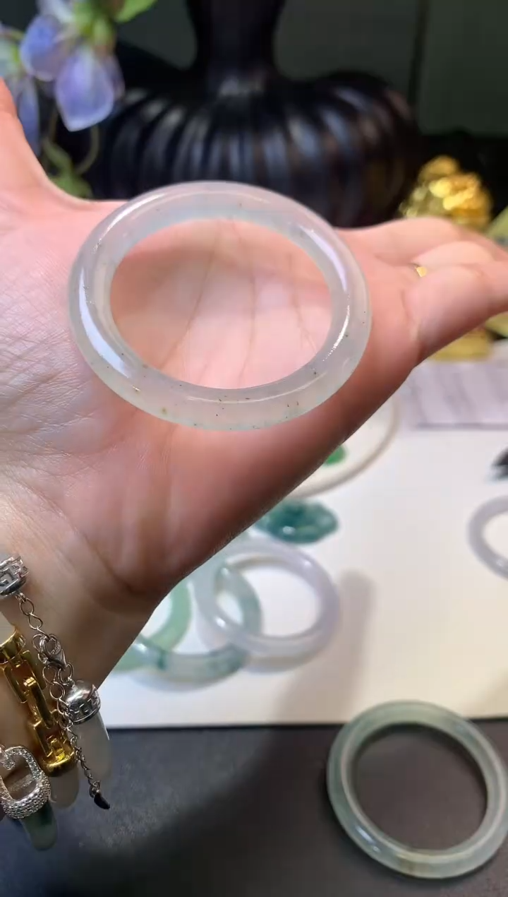 未镶嵌定制翡翠毛货