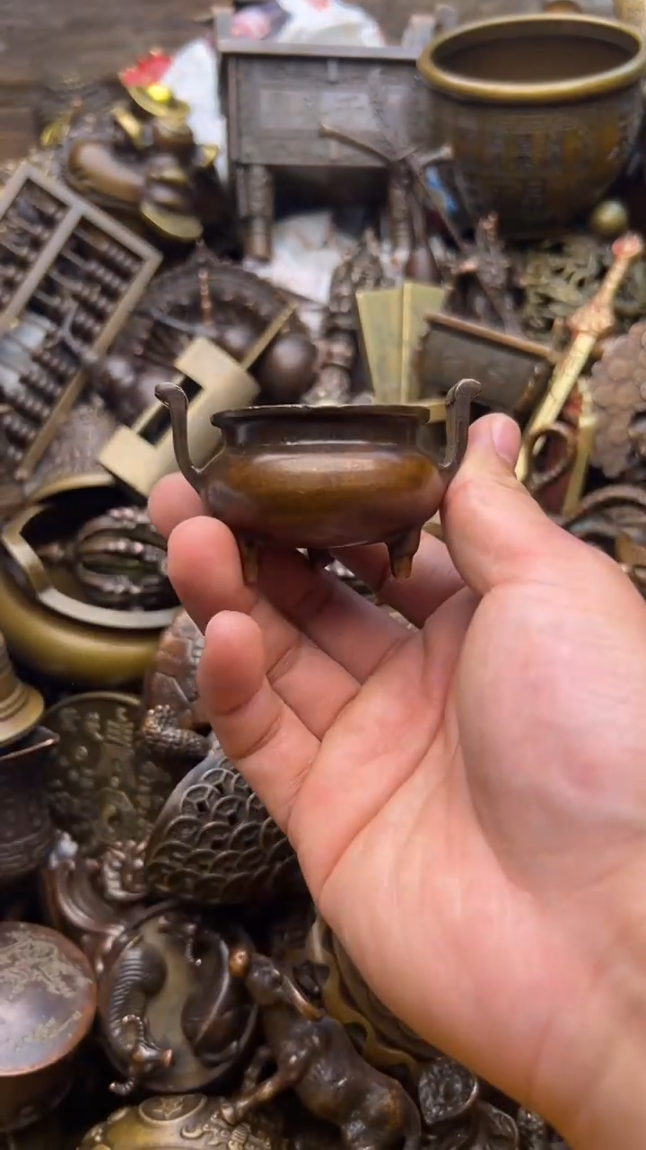 精美铜器，点击下单