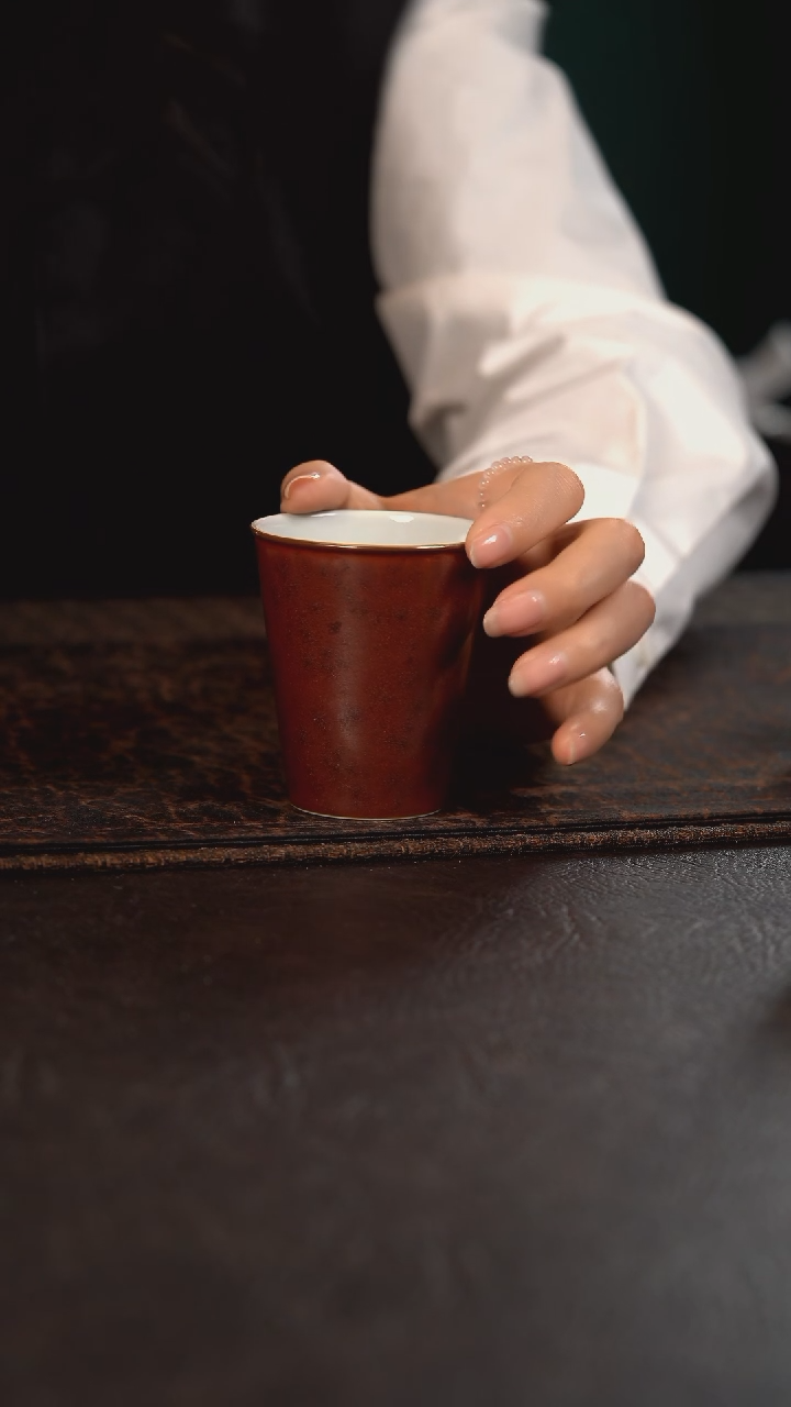 【闪购商品】杯聚澜堂红金花可乐杯