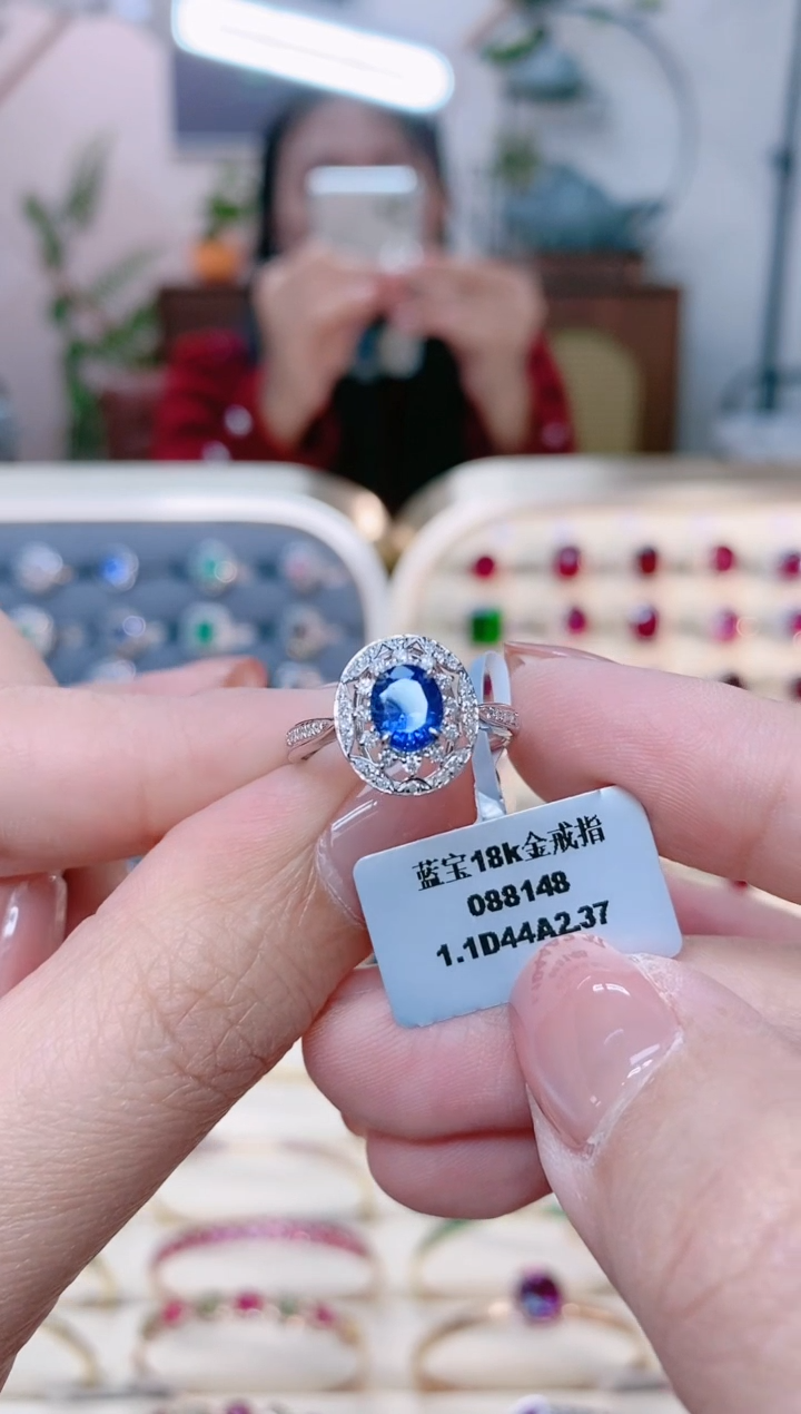 【闪购商品】蓝宝石18K金戒指18K金镶嵌1