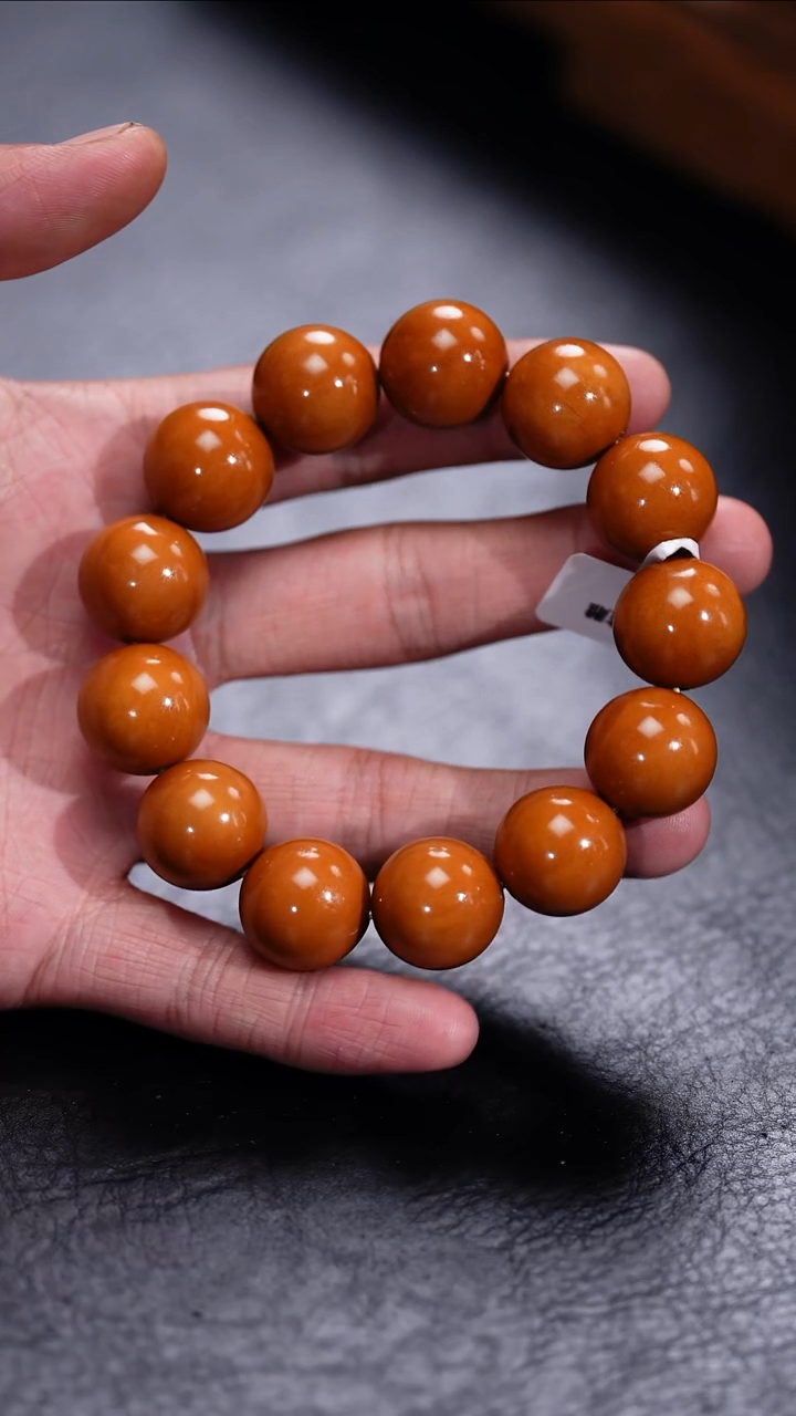 【闪购商品】橄榄核吊坠更厉害