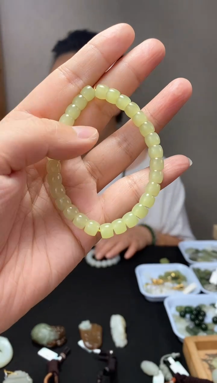 和田玉未镶嵌颈饰卡7