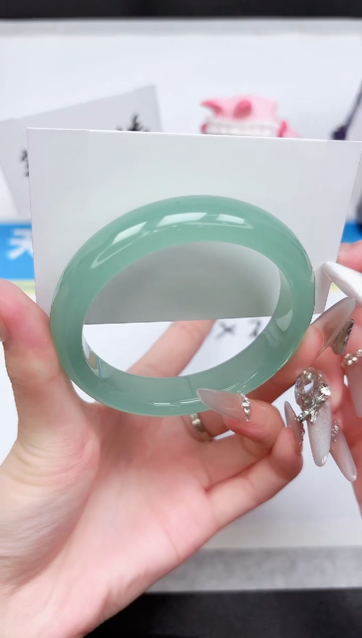 石英质玉手镯未镶嵌389-59