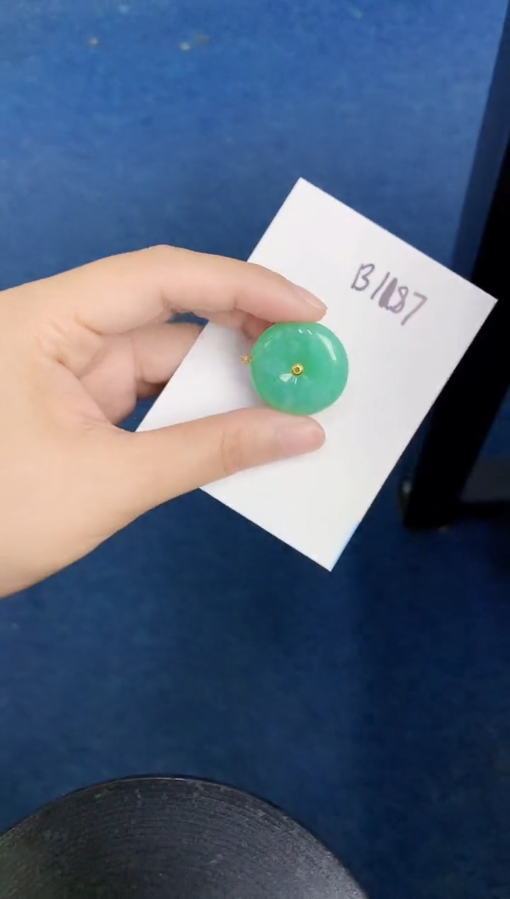 【闪购商品】翡翠颈饰18K金镶嵌000000000