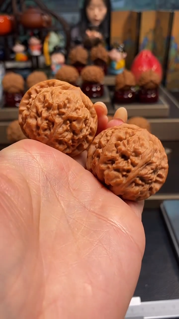 【闪购商品】文玩核桃把件F481龙墩42