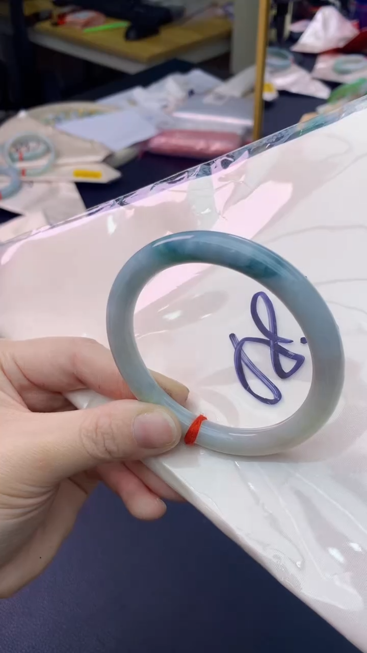 【闪购商品】翡翠手镯未镶嵌0330830563