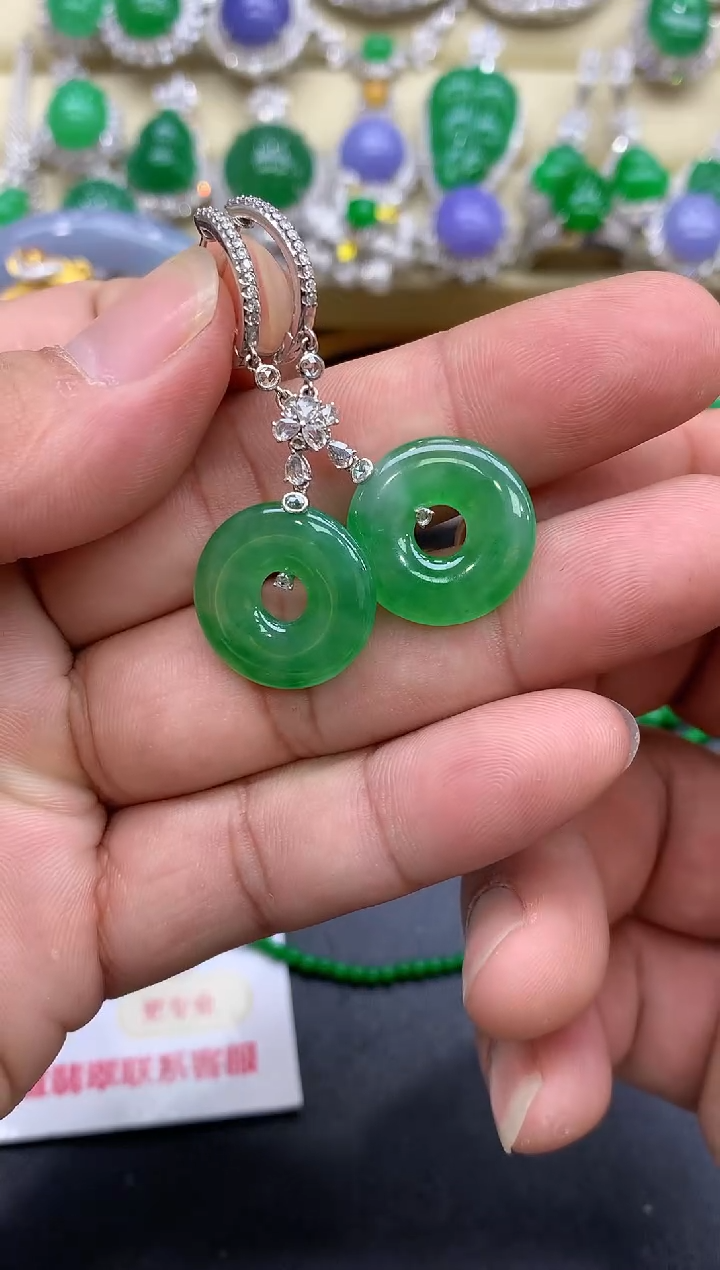 18K金镶嵌翡翠耳饰420-中国好珍宝