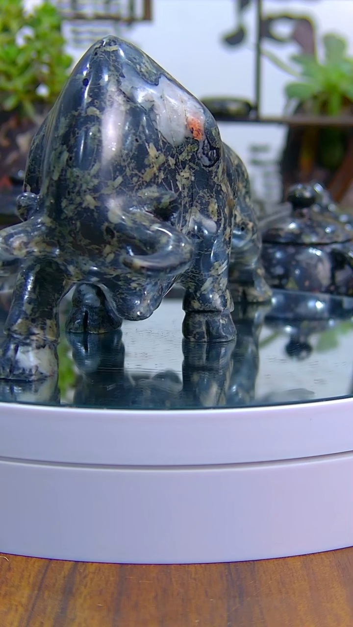 【闪购商品】奢上奢梅花玉茶具