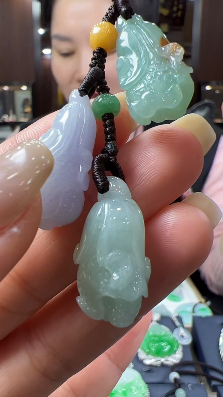 【闪购商品】翡翠挂件未镶嵌白菜包挂