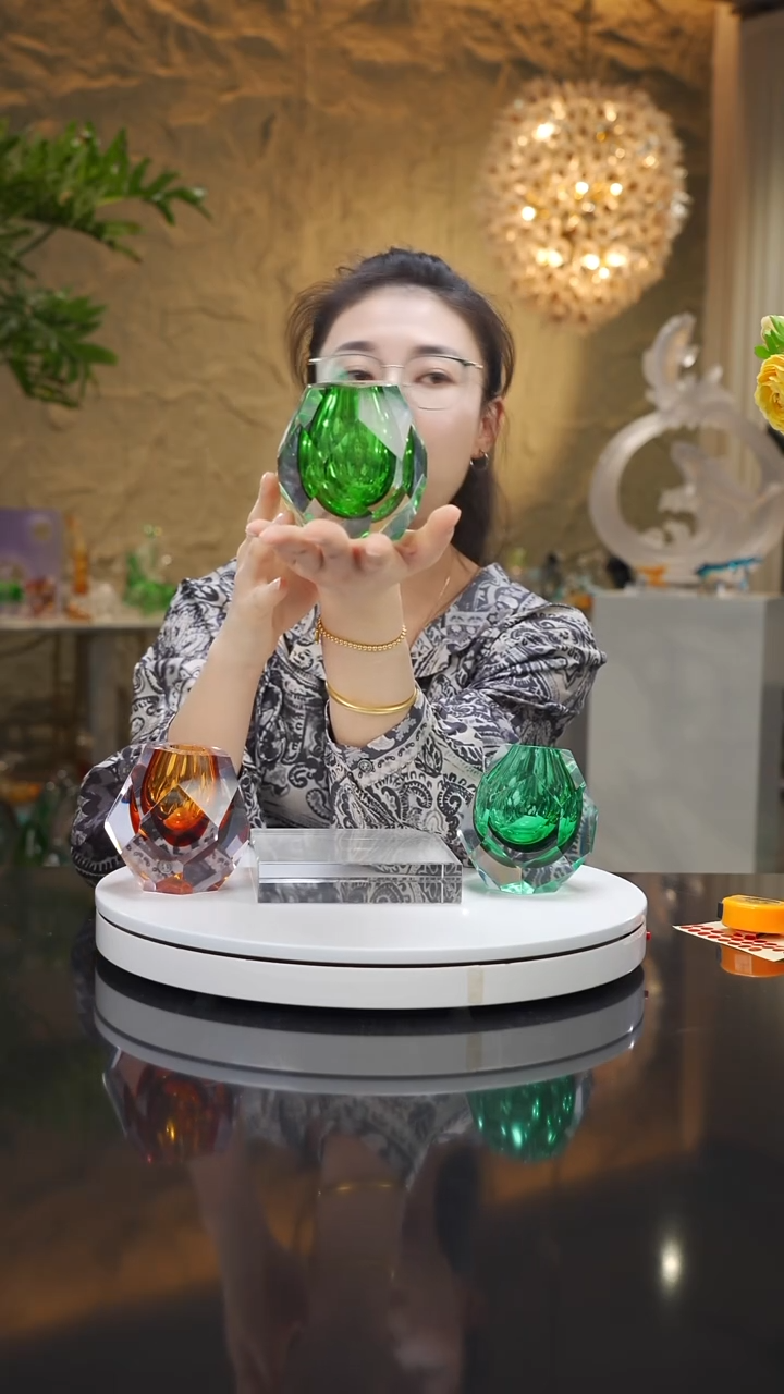 瓷片福利绿色切面香薰瓶