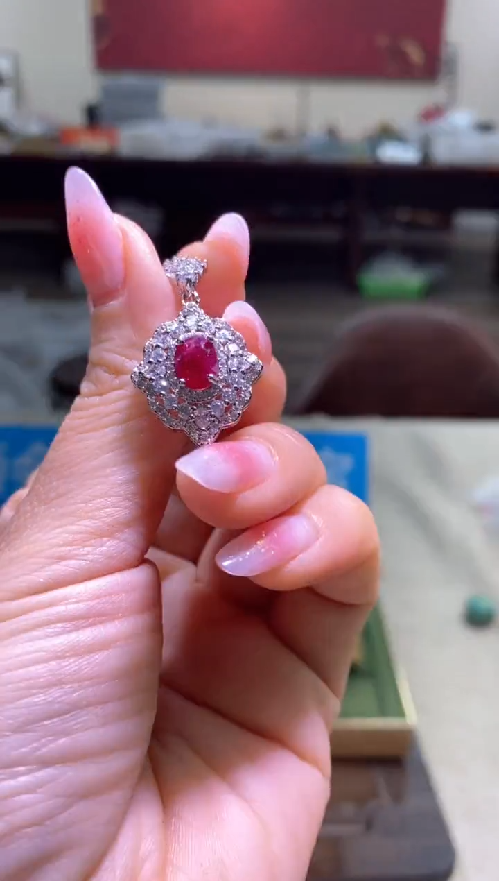 【闪购商品】红宝石颈饰未镶嵌多样性发一件741