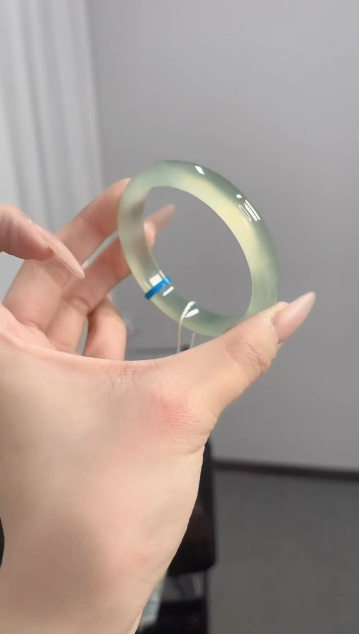 【闪购商品】玛瑙/玉髓手镯未镶嵌53-54圈口