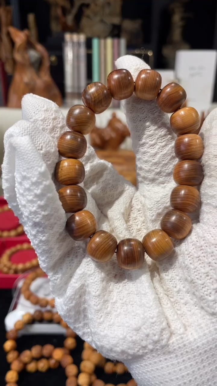 崖柏张*11.3*1.2干黑太行崖柏陈化料无礼盒